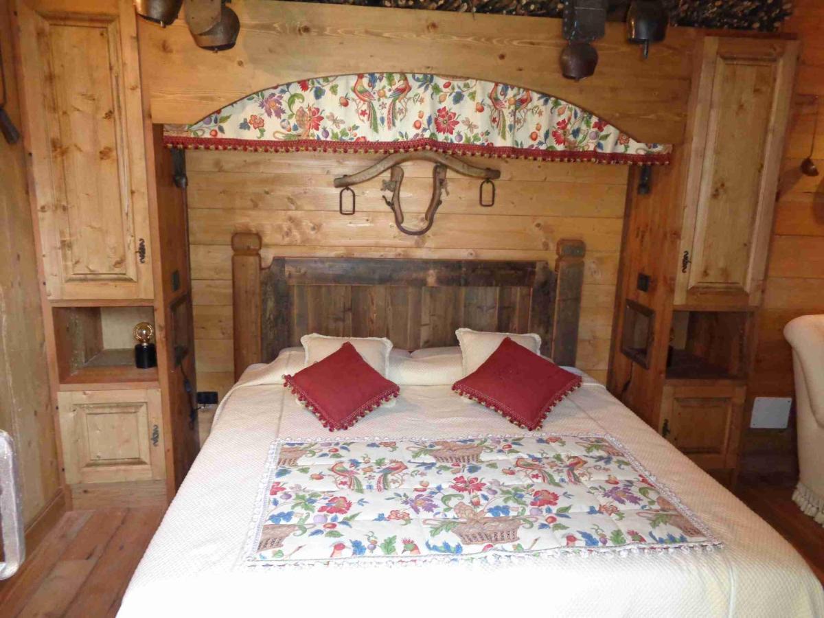 Chalet Euthalia Restaurant & Suites San Giacomo  Exterior foto